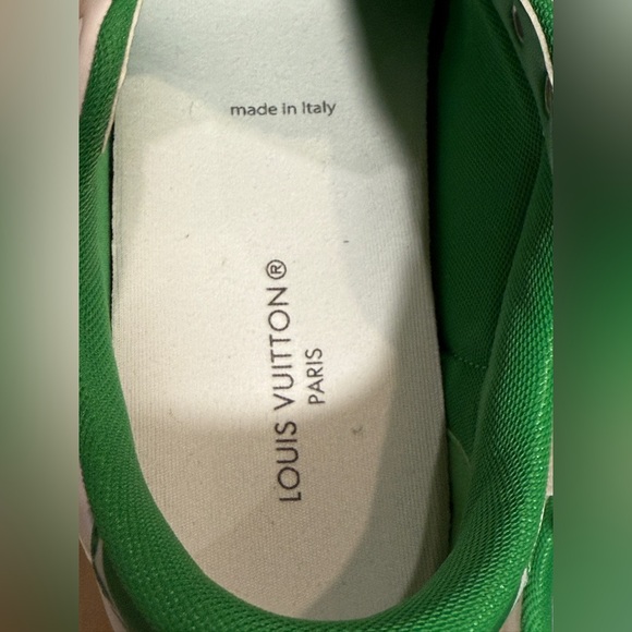 Authentic Louis Vuitton Charlie sneaker white & green - Picture 6 of 16